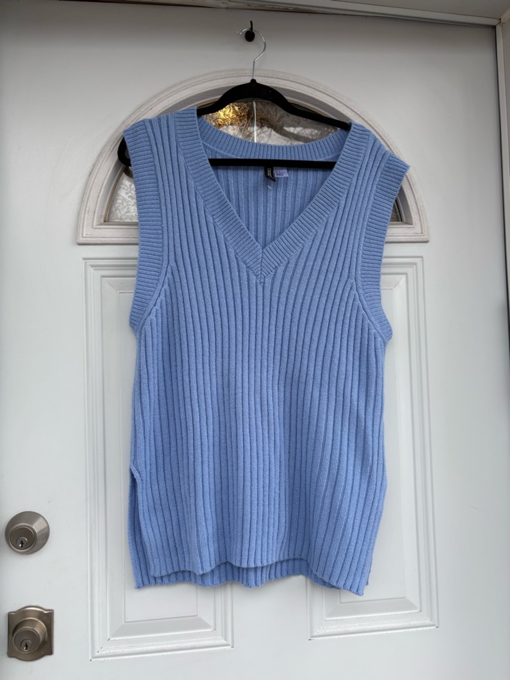 H&M Light Blue Ribbed V-Neck Sleeveless Sweater Vest